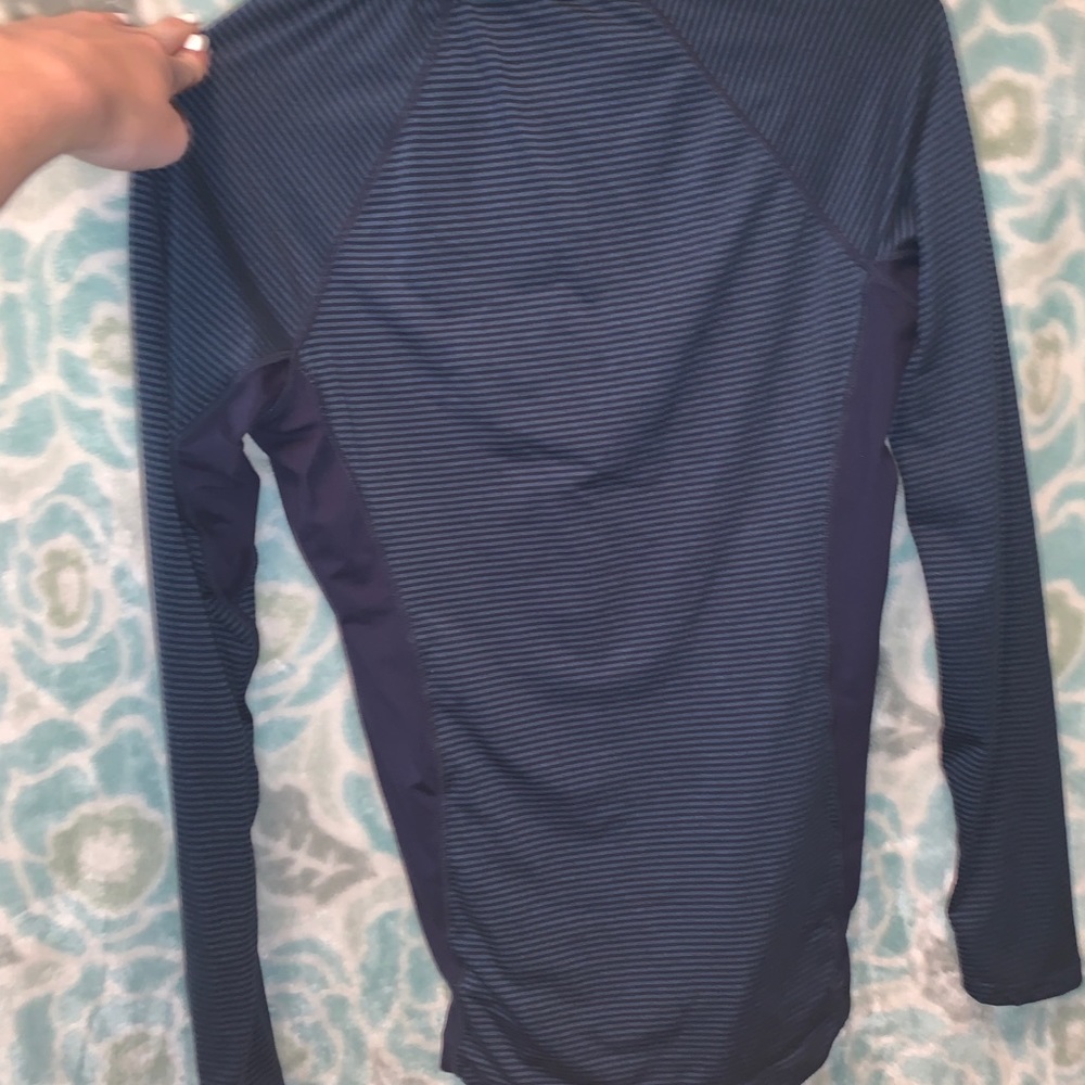 pullover top - Picture 2 of 5